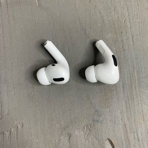 Pending sold Apple AirPod pros right only